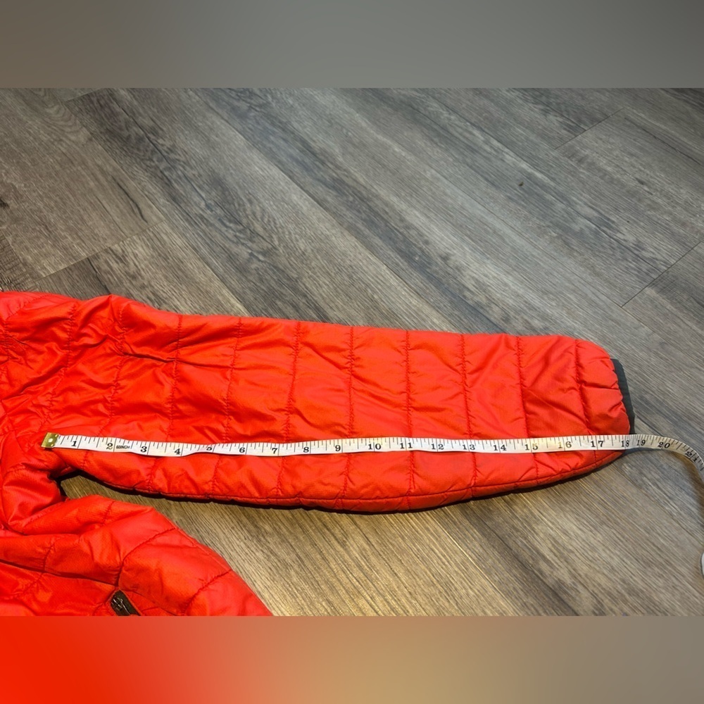 LL Bean Light Puffer Jacket - Picture 6 of 8